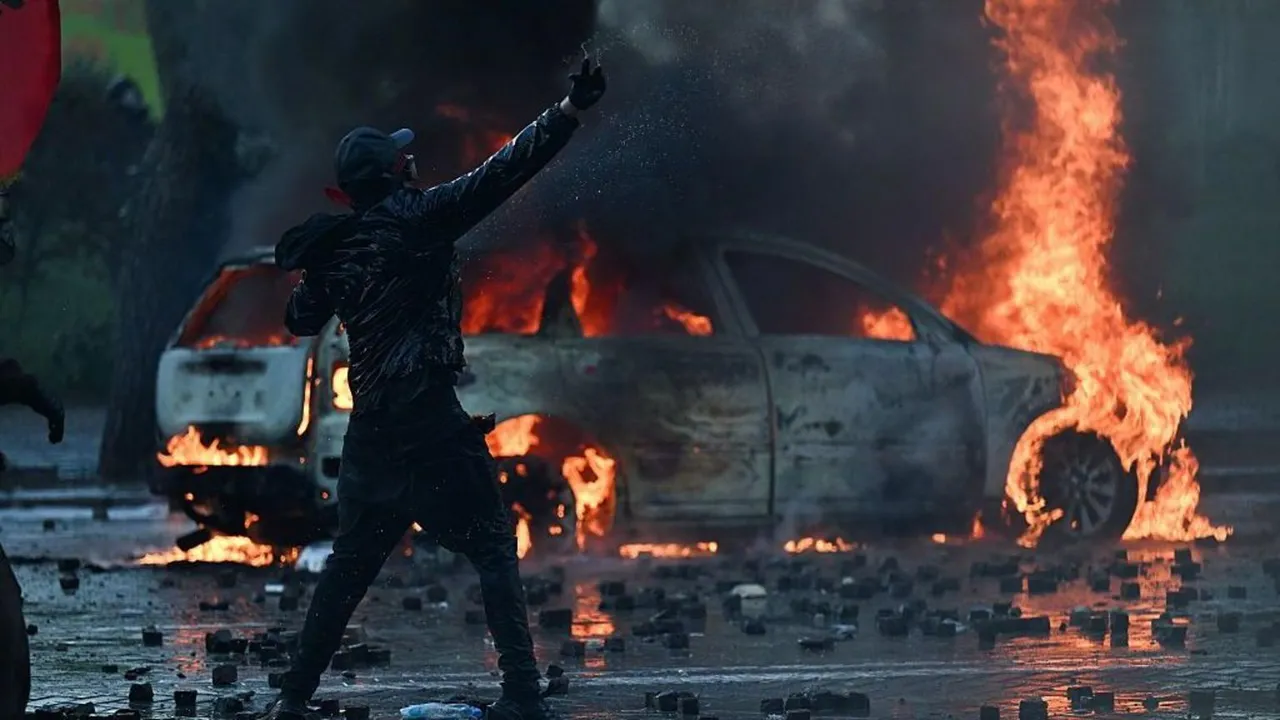 Albania Protests: Students and Police Clash for Fifth Day in Tirana as Calls for PM's Resignation Gr