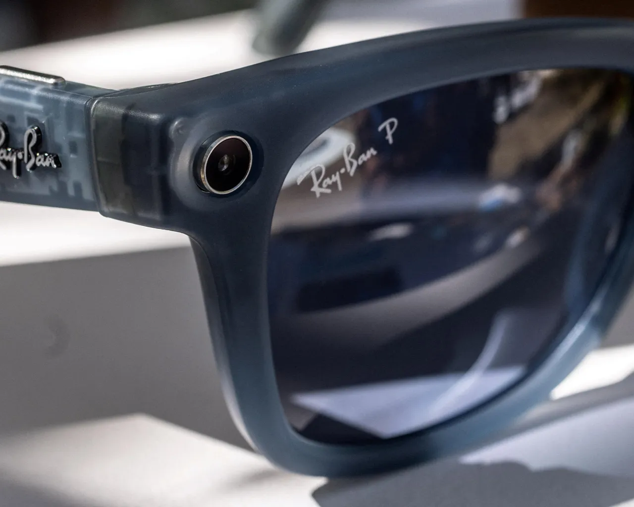 Australia Considers Banning Smart Glasses in Government Buildings Over Privacy Concerns