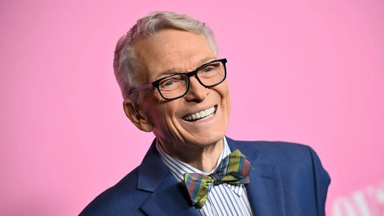 Bob Mackie, "Sultan of Sequins" Who Dressed Cher, Elton John and Tina Turner, Dies at 87