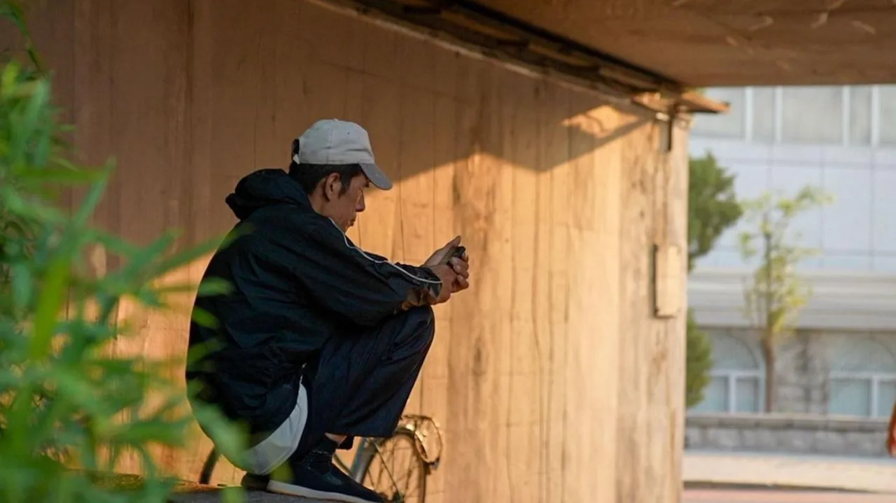 China's 'Loneliness Industry' Grows as Isolation Spreads Among Urban and Elderly Residents