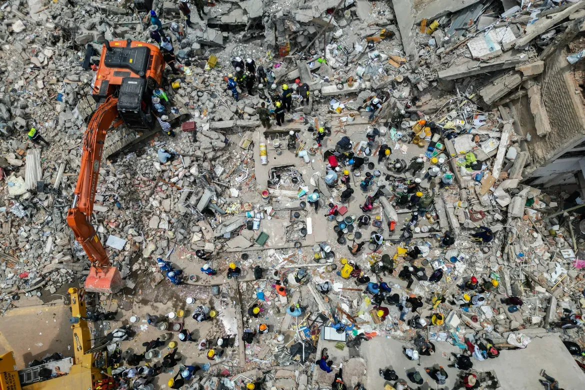 Colombia earthquake death toll reaches 265 as rescue teams search for survivors