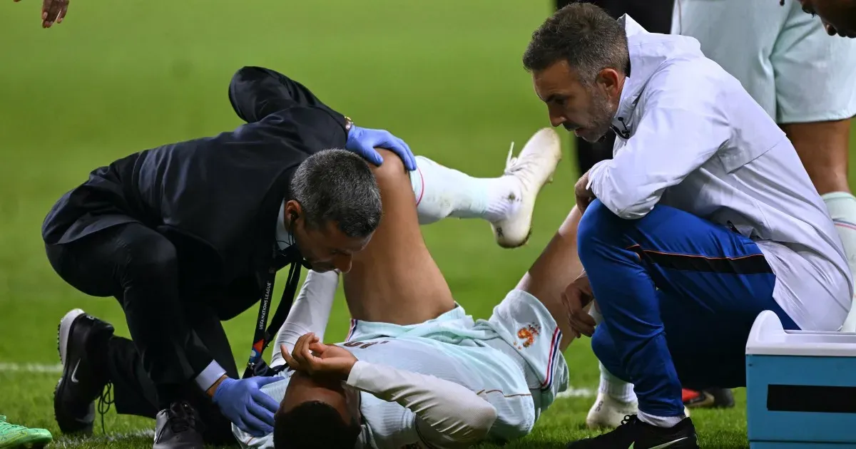 France Beat Turkey 1-0 in Nations League Opener as Mbappe Limps Off with Knee Injury
