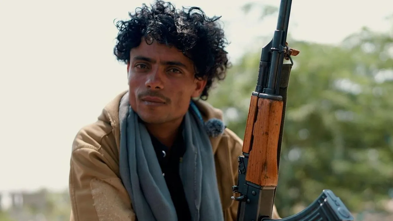 Houthis Push Toward Taiz as Yemen's Civil War Escalates After Mokha Port Seizure