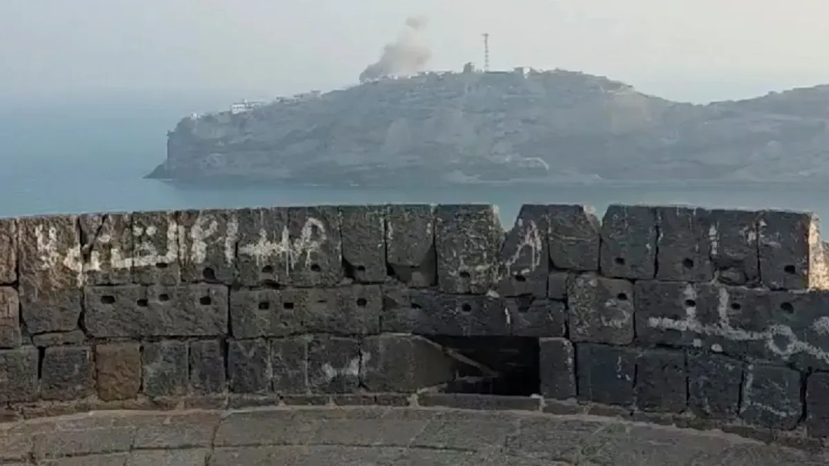 Houthis Strike Yemen's Aden: Palace Attack Kills Five, Airport Targeted as War Escalates