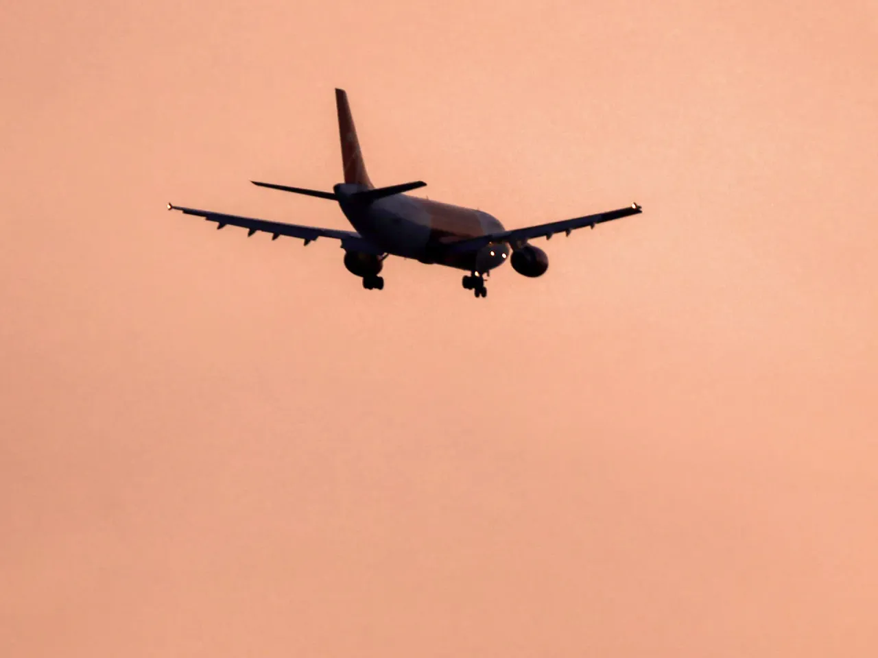 Iraqi Airports Suspend All Flights to Iran Following New US Aviation Sanctions