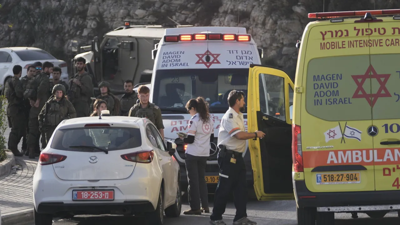Israel Orders West Bank Closure After Soldiers Kill Two Men Near Hebron