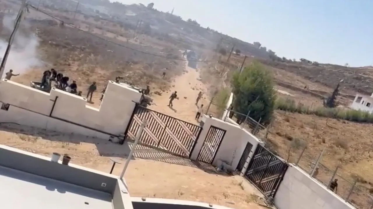 Israeli Settlers Besiege Palestinian Families in West Bank Village
