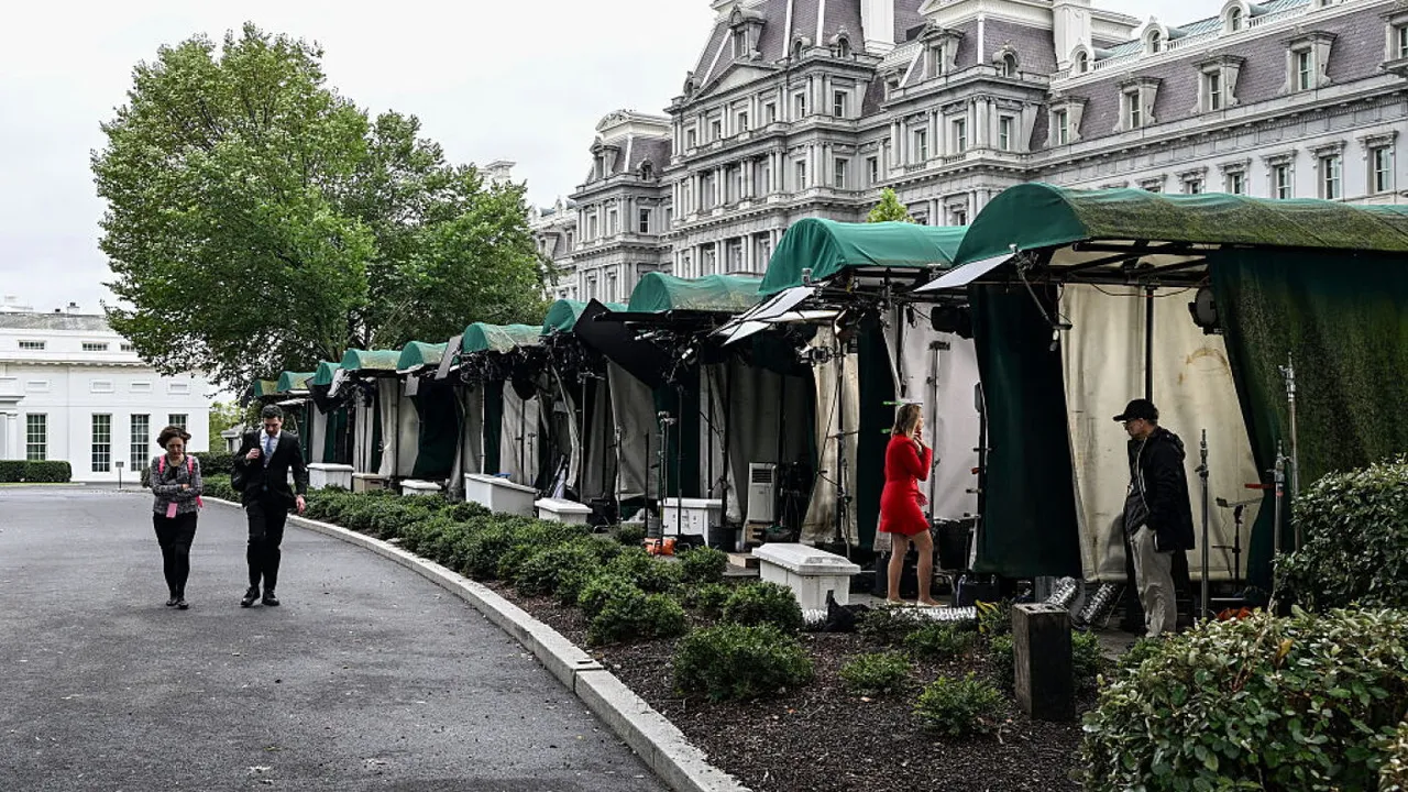Judge Orders Trump Administration to Restore Journalists' White House Access