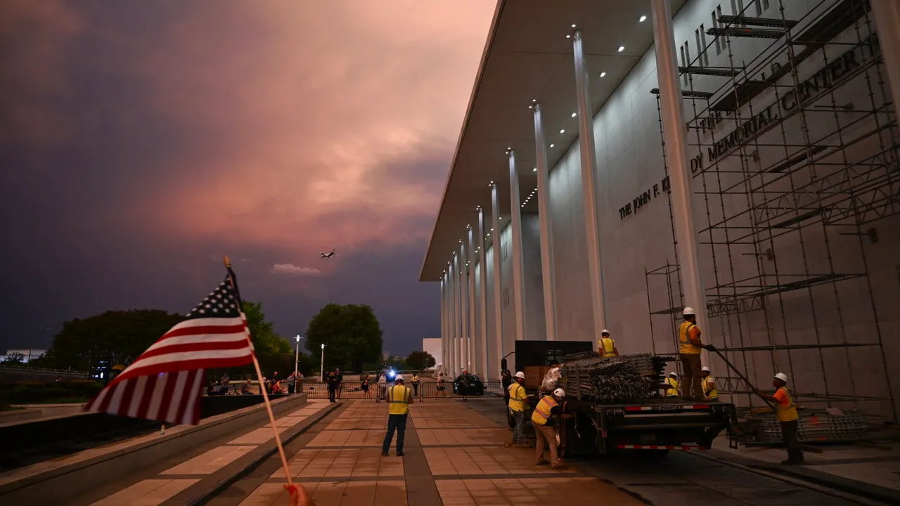 Kennedy Center on Brink of Bankruptcy, Could Close as Early as Tuesday