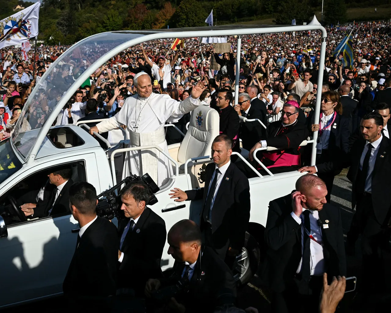 Pope Leo urges healing of 'deep wounds' before meeting child sexual abuse survivors in France