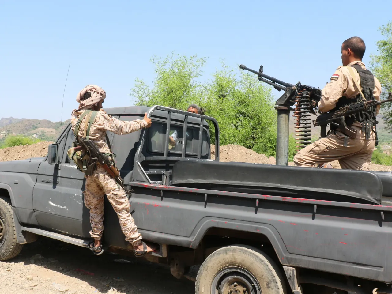 Saudi-Led Coalition Accuses Houthis of Striking Medina Power Station Near Prophet's Mosque