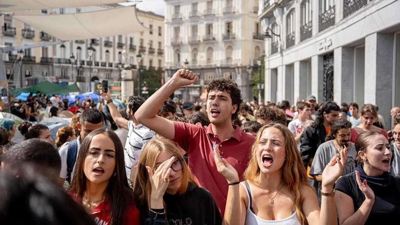 Spain Passes Emergency Housing Measures After Eviction of 87-Year-Old Sparks Mass Protests