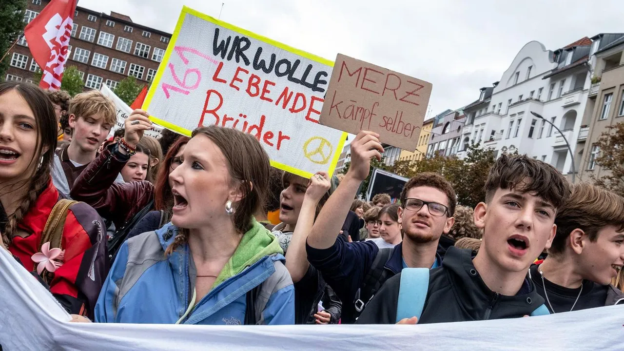 Students Strike Across Germany in Protest Against Possible Return of Compulsory Military Service
