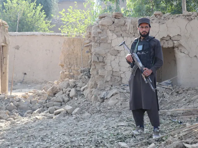 Afghanistan and Pakistan Trade Accusations After Border Clashes Kill 28 Fighters