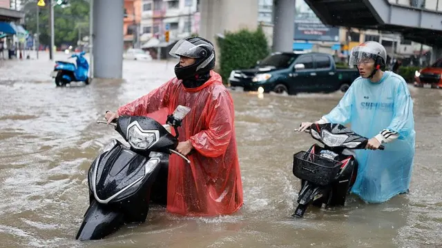 Bangkok Declares Disaster Zone Across All 50 Districts After Three Days of Flooding