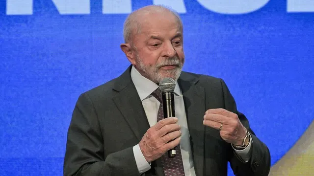 Brazil's Lula Bans Online Betting Days Before Presidential Election, Calling Industry a "Cancer"