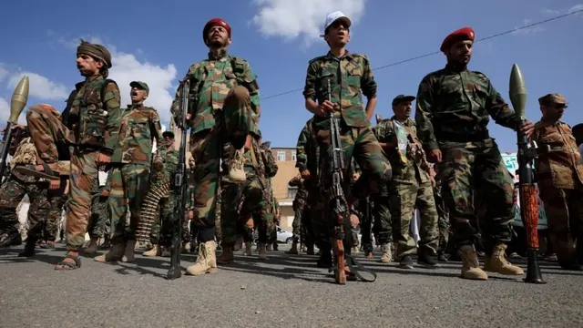Houthis Seize Yemen's Red Sea Coast, Tightening Grip on Bab al-Mandab Strait