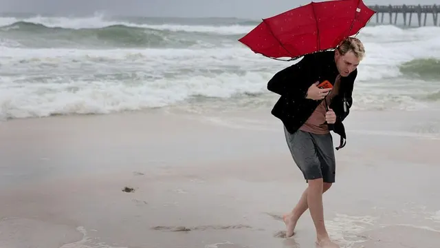 Life-Threatening Hurricane Isaias Makes Landfall in Florida's Western Panhandle