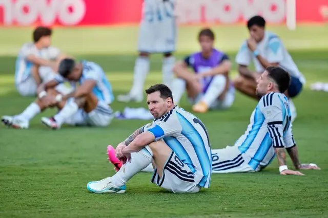 Messi Hints at Retirement After Death of His Father