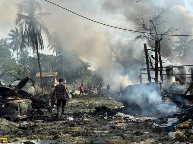 Myanmar Military Airstrike on Rakhine Market Kills at Least 33, Wounds 36