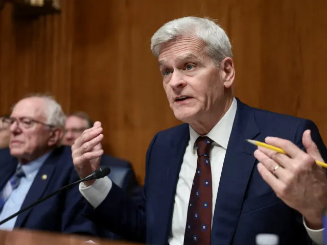 Republican Senator Slams Trump Vaccine Policy as US Measles Deaths Rise