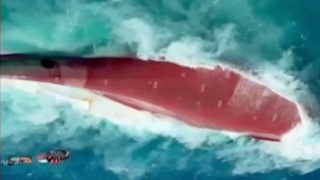 Six Dead, Over 100 Missing After Indonesian Ferry Capsizes in Java Sea