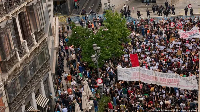Spain's Parliament Rejects Emergency Housing Decrees as Protests Continue Across the Country