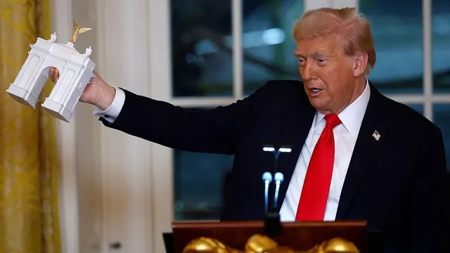 Trump Plans to Convert Washington Arch Into Military Complex With Drones and Snipers