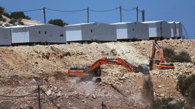 UK to Announce Trade Restrictions on Israeli West Bank Settlement Goods