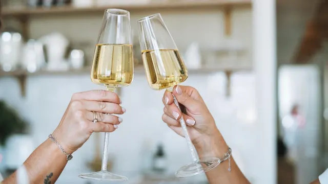 US Ban on Canadian Alcohol, Dairy and Motorcycles Takes Effect Amid Ongoing Trade War