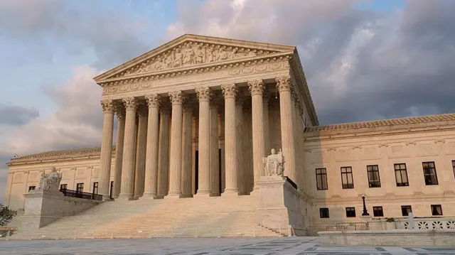 US Supreme Court Blocks Trump Mail Ballot Restrictions Ahead of November Midterms
