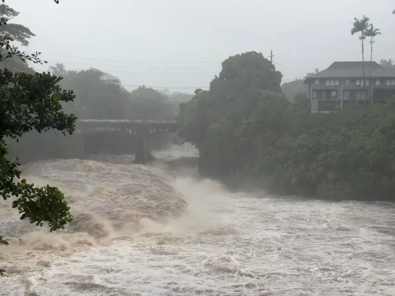 Tropical Storm Lala Batters Hawaii With Flooding, Winds, and Power Outages Across Three Islands