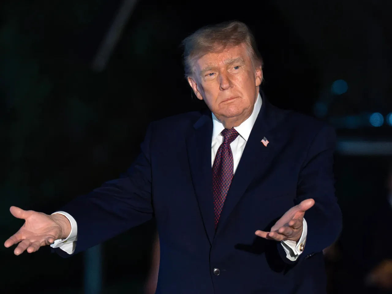 Trump Pressures Republicans to Pass Permanent Daylight Saving Time Bill, Singles Out Senator Cotton